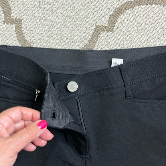 Chico's Ponte knit So Slimming Jeggings Black Solid Stretch Pants, Size 2 short - Picture 13 of 14